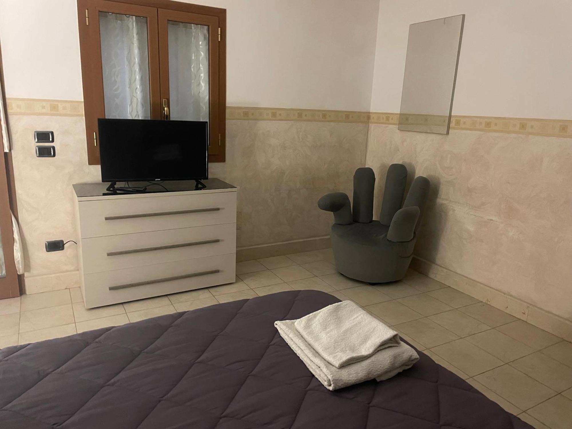 Apartamento La Dependance Barletta Exterior foto